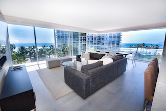 1820 Avenida Del Mundo Unit 502, Coronado, CA 92118