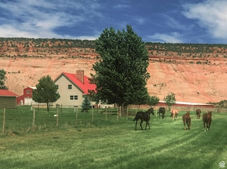 2405 S Lower Boulder Rd, Boulder, UT 84716