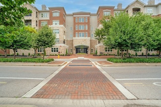 3175 Tremont Rd Unit 404, Columbus, OH 43221