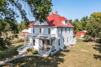 10193 23rd St NE, Pekin, ND 58361