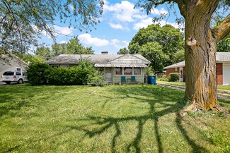 345 W Brookmont Blvd, Bradley, IL 60915