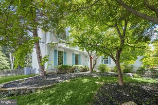 8 Dartmoor Ct, Olney, MD 20832
