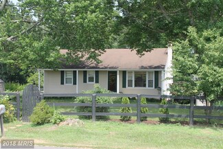 6739 Leeds Manor Rd, Marshall, VA 20115