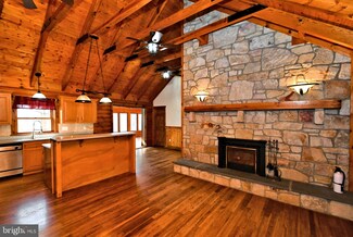 2520 Hill Rd, Green Lane, PA 18054