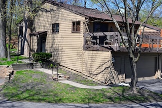 109 W Eagle Lake Dr, Maple Grove, MN 55369