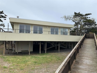 6 Sloop Walk, Ocean Beach, NY 11770