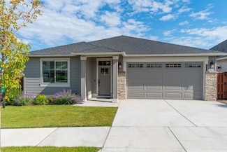 1007 NE Hudspeth Cir, Prineville, OR 97754
