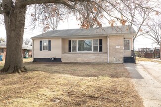 638 Maurice St, Wood River, IL 62095