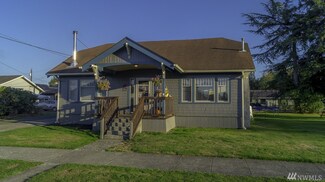 513 E St, Cosmopolis, WA 98537