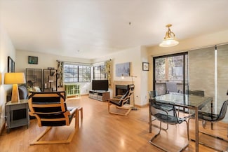 241 Quail Run Ct Unit 22, Monterey, CA 93940