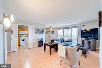 2612 Fort Farnsworth Rd Unit 263-1C, Alexandria, VA 22303