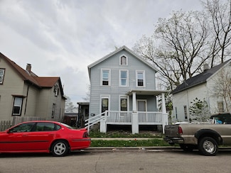1554 Packard Ave, Racine, WI 53403