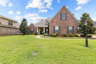 246 Piccadilly Cir, Bossier City, LA 71111