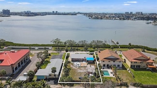 7075 Sunset Dr S, South Pasadena, FL 33707