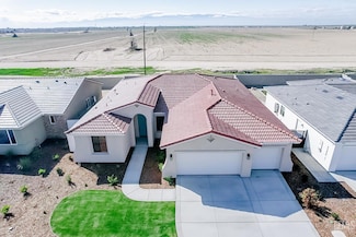 12403 Madelyn Dr, Bakersfield, CA 93311