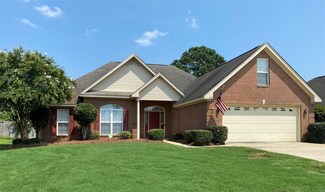 539 Brownstone Loop, Elmore, AL 36025