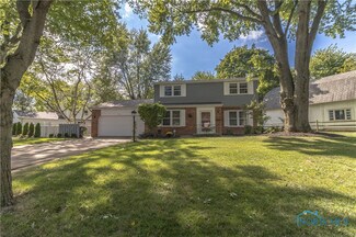 1742 Fallbrook Rd, Toledo, OH 43614