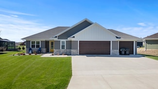 1520 Green Acres Dr, Marshfield, WI 54449