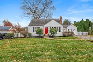 922 Narragansett Pkwy, Warwick, RI 02888