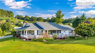 30 Boyer Ln, Sparta, NC 28675