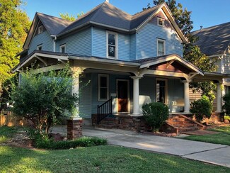 315 S Cottonwood St, Iola, KS 66749