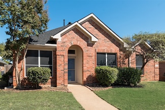 1149 Kelly Ln, Lewisville, TX 75077