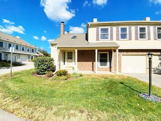 2689 College Hill Cir Unit 22, Schaumburg, IL 60173