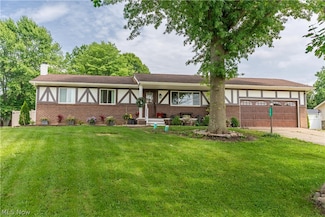 12161 Vince Dr, Doylestown, OH 44230