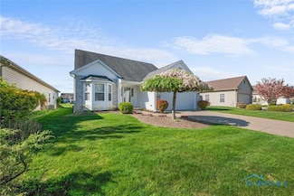 7269 Longwater Dr, Maumee, OH 43537