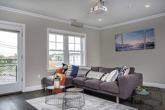 175 North Ave Unit 203, Wakefield, MA 01880