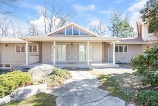 69 Crestwood Rd, West Newton, MA 02465