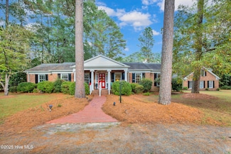 12521 Bag Pipe Ln, Laurinburg, NC 28352
