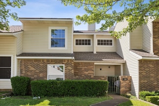 724 Creekwood Ct, Lewisville, TX 75067