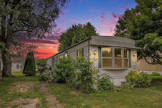 1200 S Washington St Unit 27, Constantine, MI 49042