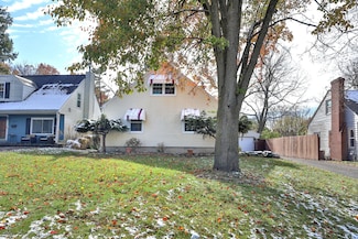 197 E Cooke Rd, Columbus, OH 43214