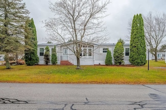 5 Bermuda Ln, Rochester, NH 03867