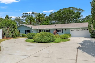 1240 Harbor Lake Dr, Largo, FL 33770