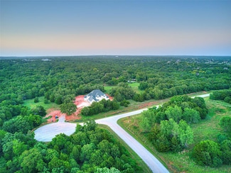 5541 Harper Creek Trail, Edmond, OK 73034