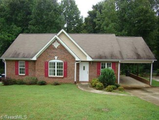 213 Brambleton Ct, Winston Salem, NC 27106