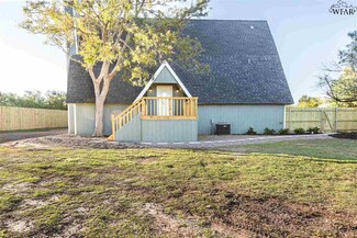 5219 Lake Shore Dr, Wichita Falls, TX 76310
