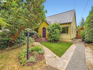 5754 NE Wygant St, Portland, OR 97218