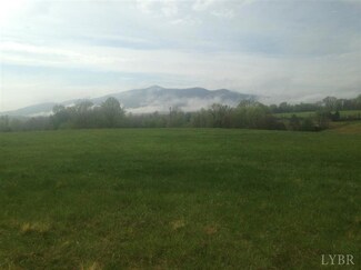 900 Father Judge Rd, Monroe, VA 24574