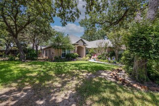 2617 Bent Tree Dr, Hurst, TX 76054