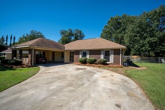 110 Ridge Ct, Centerville, GA 31028