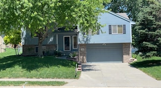 16822 Pine St, Omaha, NE 68130