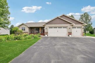 106 Prairie Grass Dr, Osceola, WI 54020
