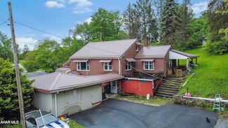 433 Pike Rd, Johnstown, PA 15909
