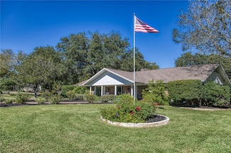 206 N Moore St, Caldwell, TX 77836