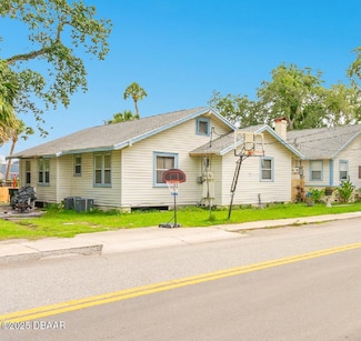 128 Michigan Ave, Daytona Beach, FL 32114