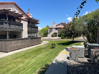 5925 Mckinney Dr NE, Albuquerque, NM 87109